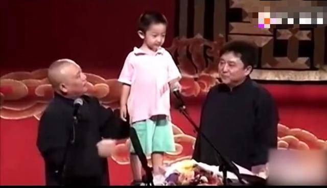 于云霆最新演出視頻精彩紛呈，不容錯(cuò)過的重磅推薦！