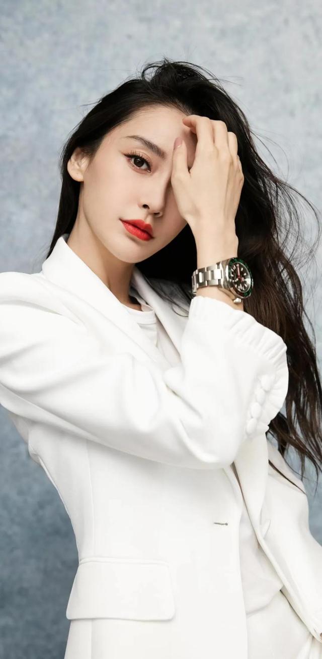 楊穎最新圖片2025，公眾視角下的審美變遷揭秘