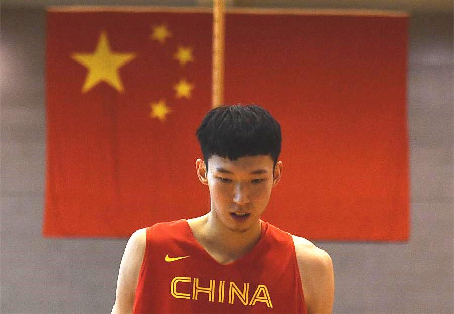 周奇最新動(dòng)態(tài)，日常趣事與友情的溫馨紐帶