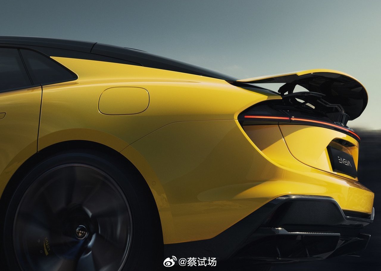 路特斯最新款驚艷亮相，奢華與科技的完美融合！