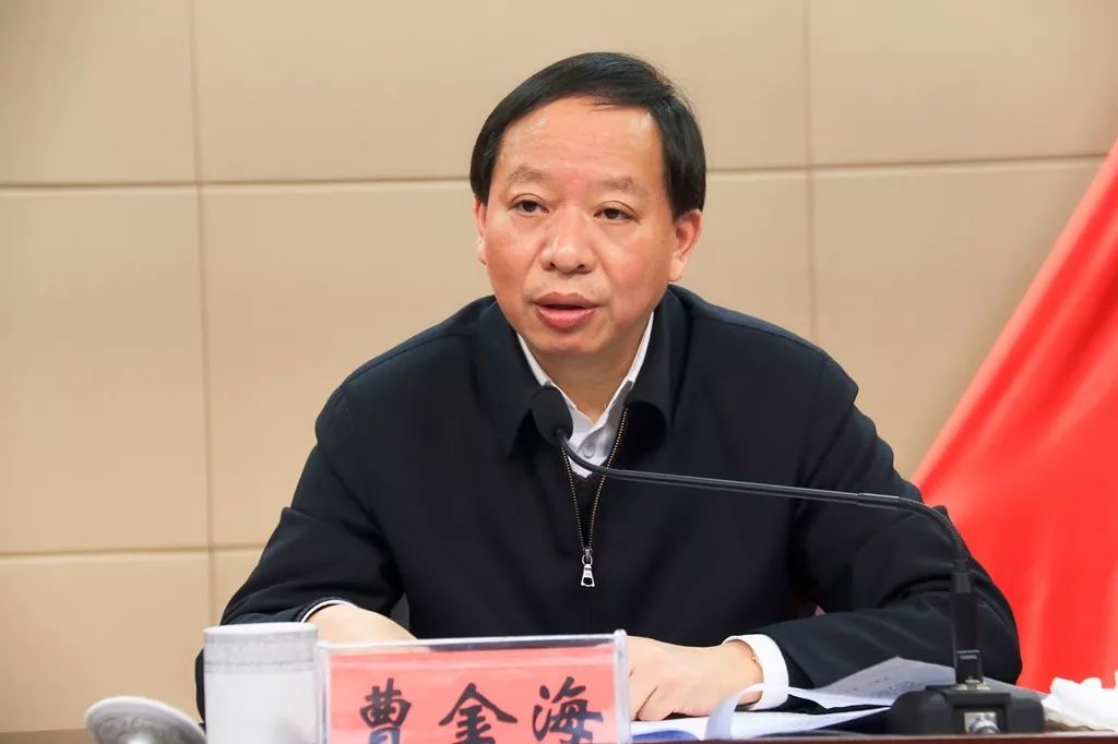 吳輝最新動態(tài)，學習之光，自信與成就的力量展現(xiàn)風采