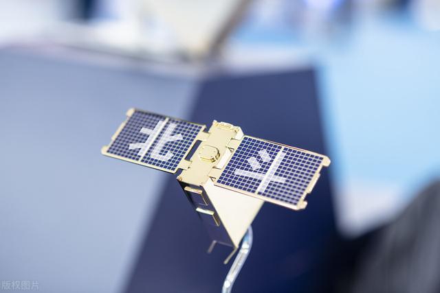 引領(lǐng)時(shí)代，開(kāi)啟智慧之旅，最新2025手機(jī)導(dǎo)航引領(lǐng)你前行